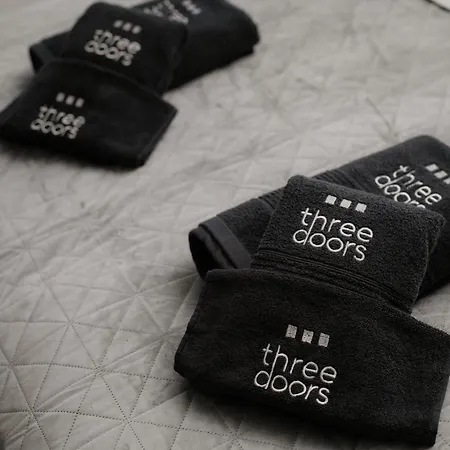 וילה Three Doors Complex פליראקי