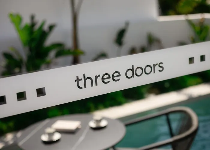 Three Doors Complex Villa *