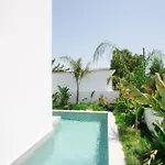 Three Doors Complex *