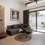 Three Doors Complex *