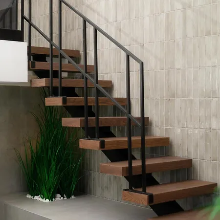 Three Doors Complex 法里拉基