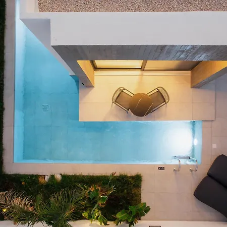 Villa Three Doors Complex *