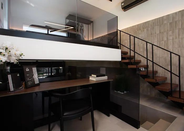 Three Doors Complex *