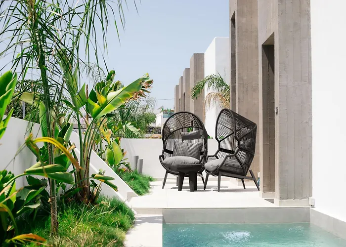 Villa Three Doors Complex *