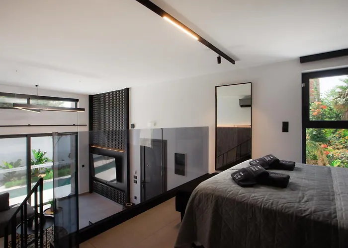 Three Doors Complex Villa