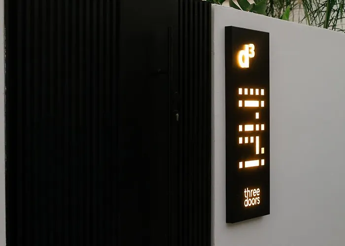 Three Doors Complex וילה